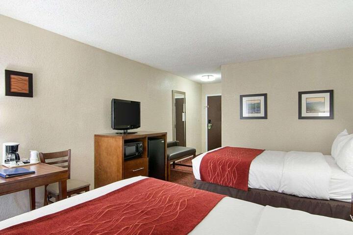Double Bed (3 of 7)