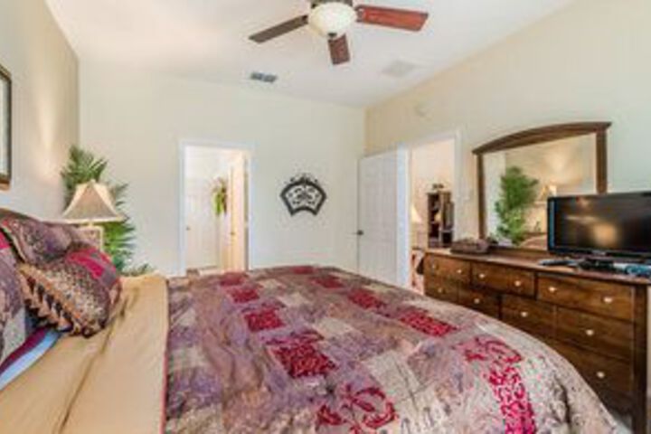 Room 8 of 23