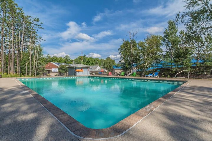 Pool 47 of 139