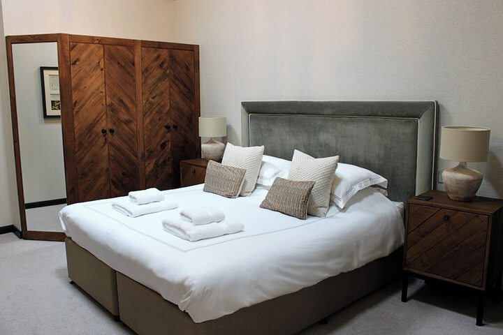 Room 3 of 57