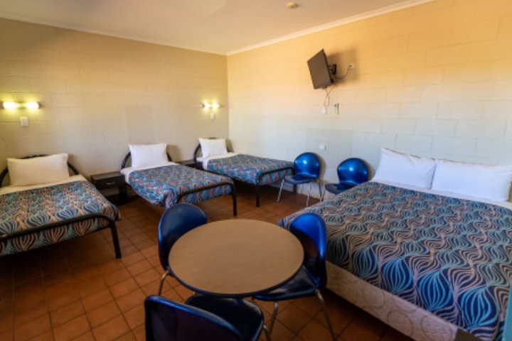 Room 2 of 49
