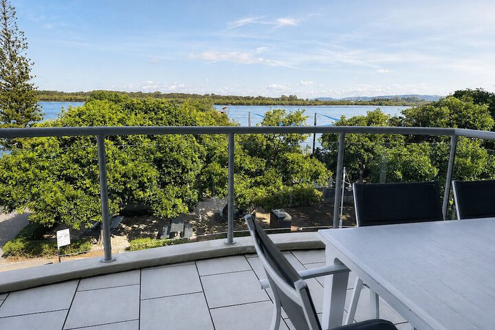 Terrace/Patio 104 of 108