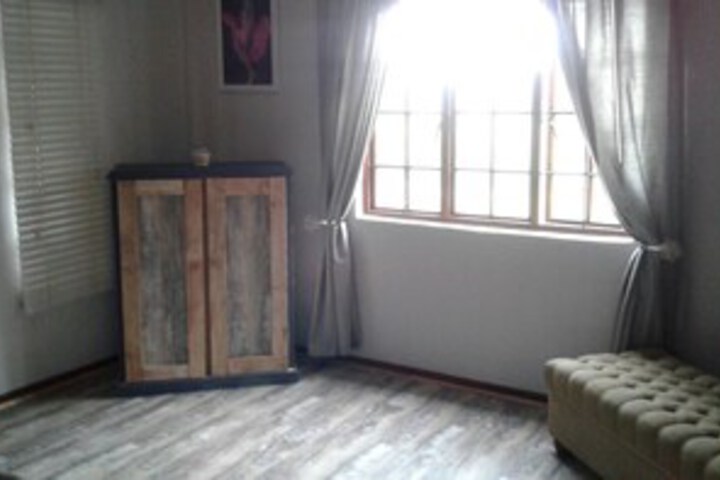 Room 18 of 24