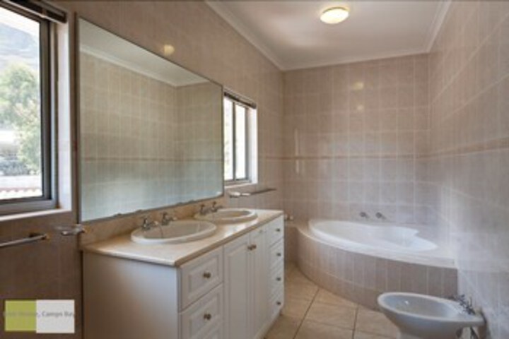 Room 5 of 13
