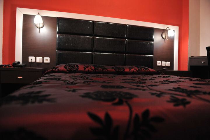 Room 18 of 36