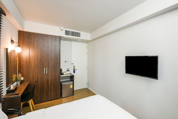 Room 13 of 26
