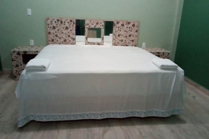 Room 2 of 19