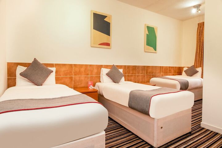 Room 5 of 14