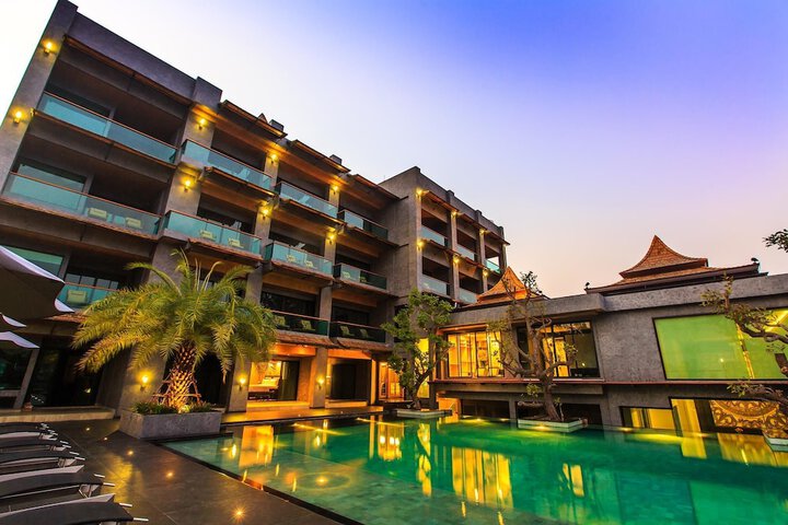Hotel 53 of 58