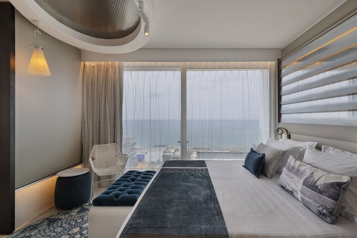 Room 20 of 58