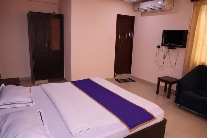 Room 8 of 23