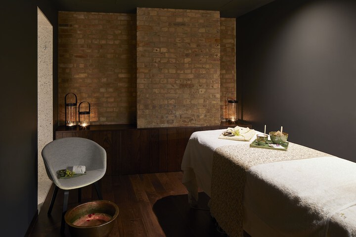Spa 58 of 102