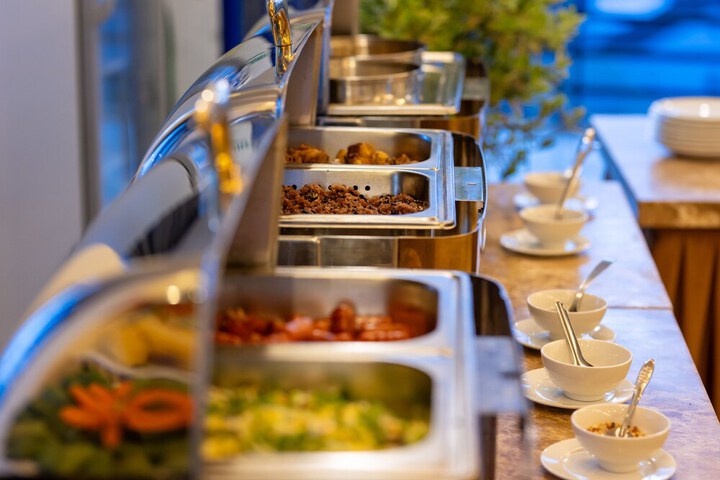 Breakfast/Coffee Service 90 of 104