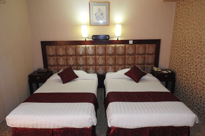 Room 8 of 51