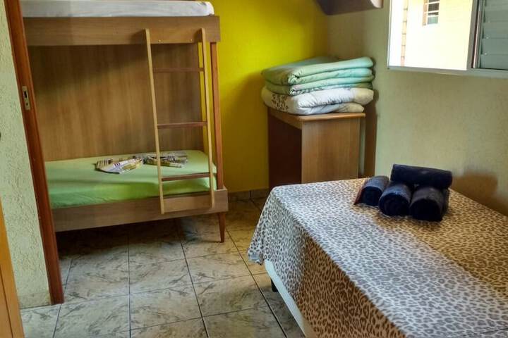 Room 6 of 36