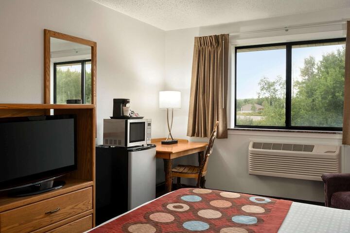 Room 10 of 41