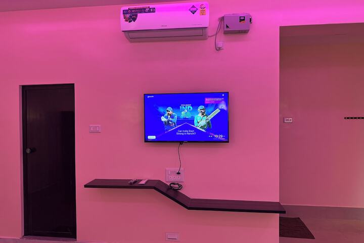 Room 18 of 31