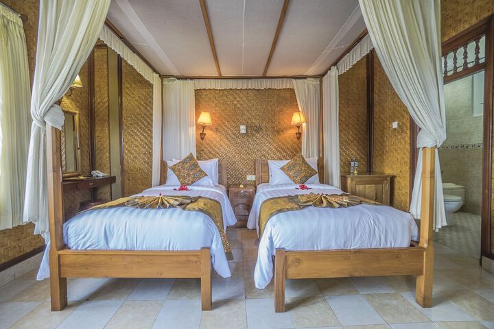Room 10 of 75