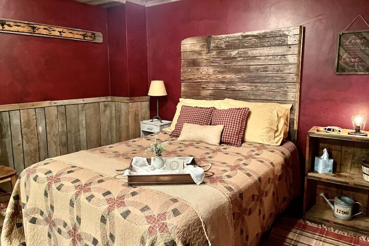 Room 2 of 17