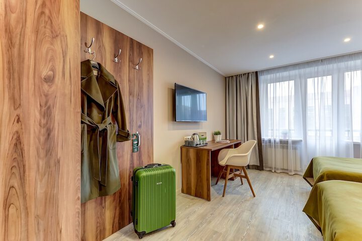 Room 15 of 52