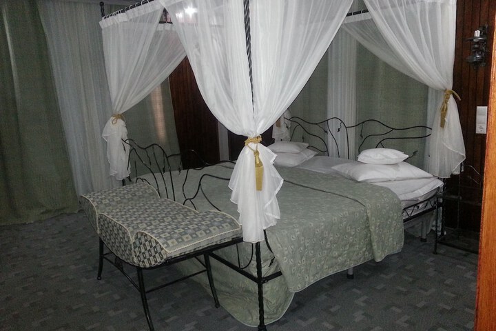Room 9 of 55
