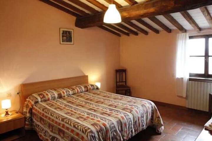 Room 3 of 40