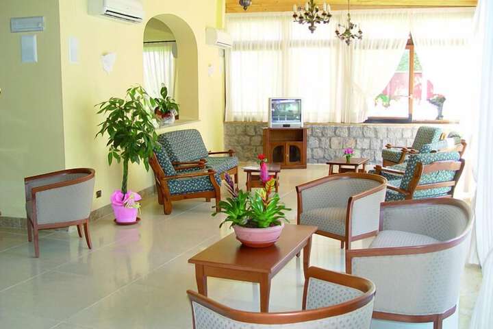 Hotel Interior 4 of 39