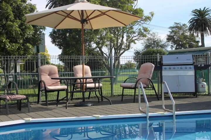 Pool 20 of 27