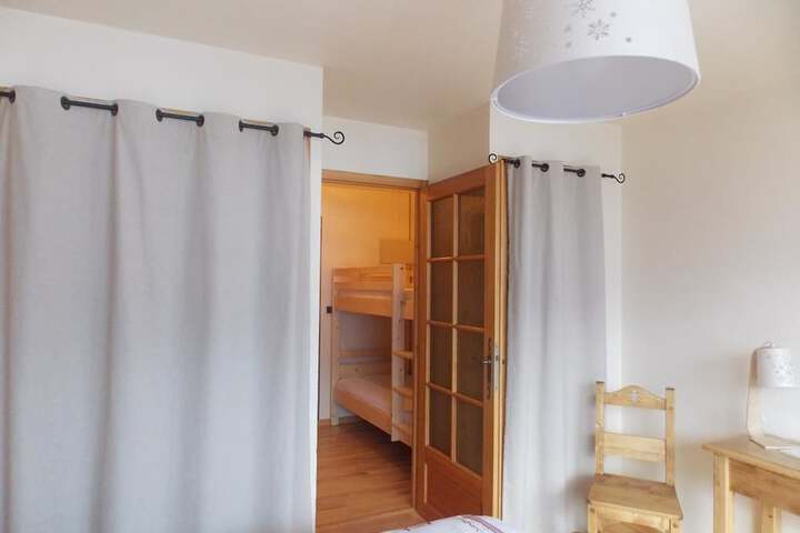 Room 6 of 47