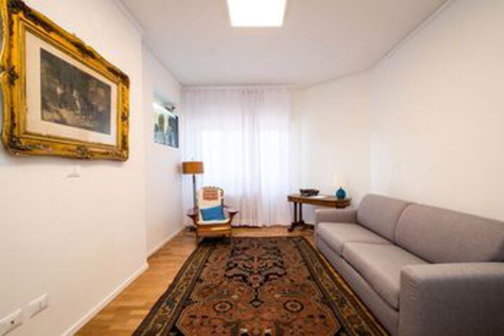 Room 13 of 21