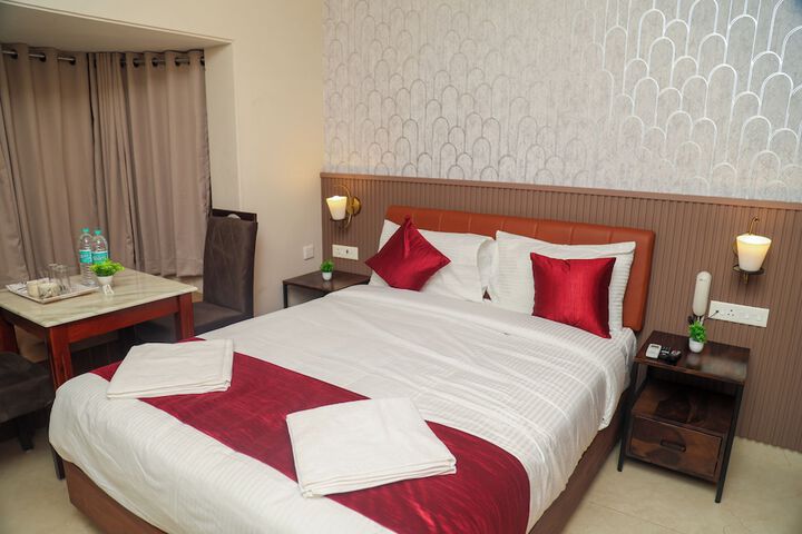 Room 30 of 65