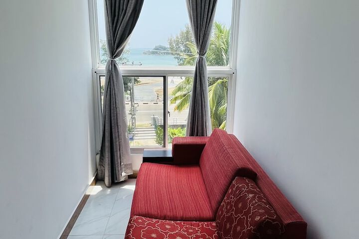 Room 53 of 170