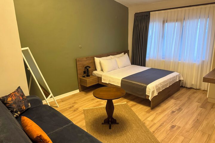 Room 7 of 21