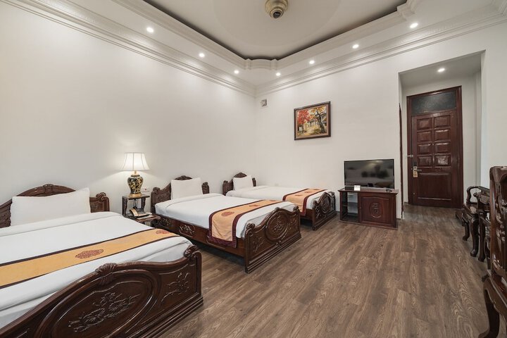 Room 13 of 50