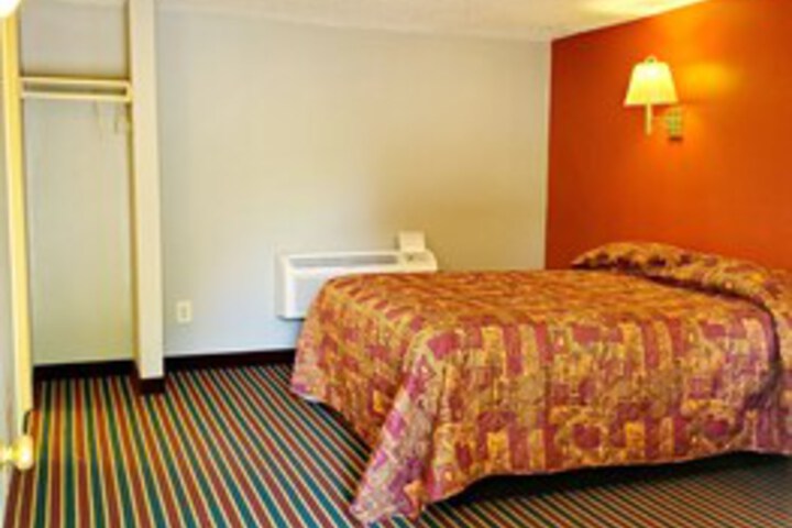 Room 16 of 25