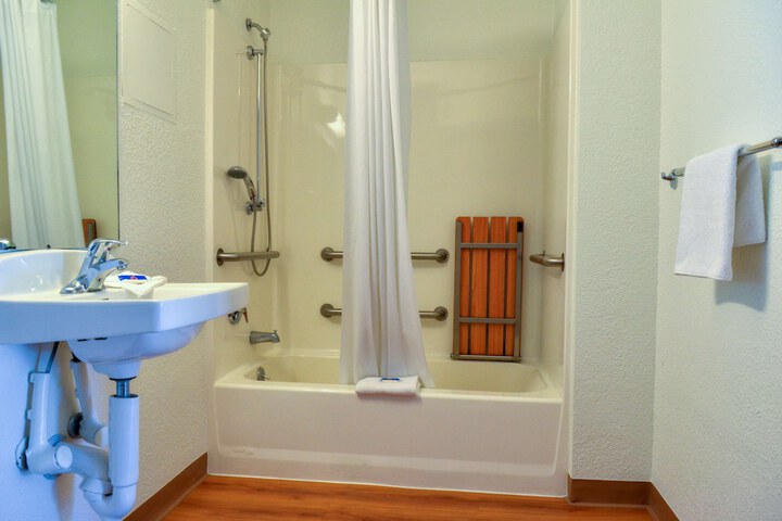 Clean Restrooms