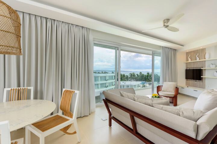 Room 35 of 120