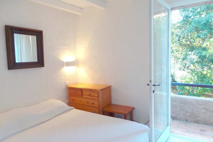 Room 16 of 87