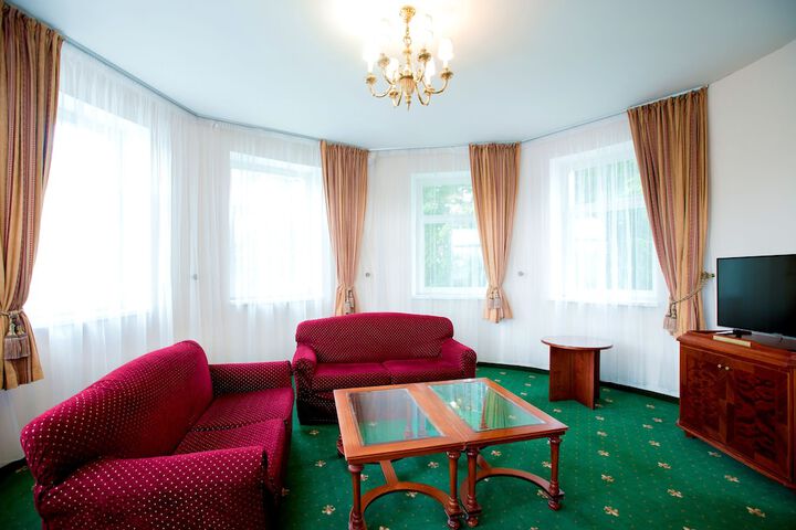 Room 10 of 55