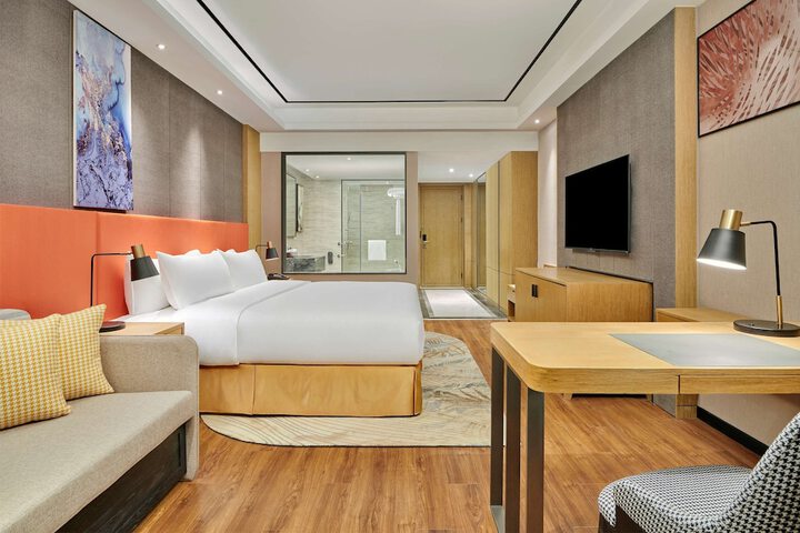 Room 12 of 47