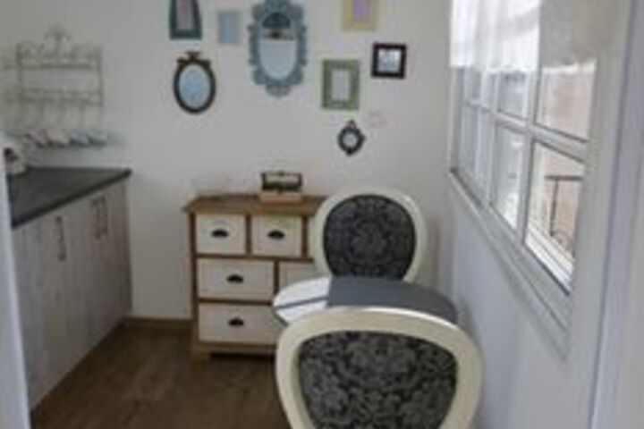 Room 2 of 4