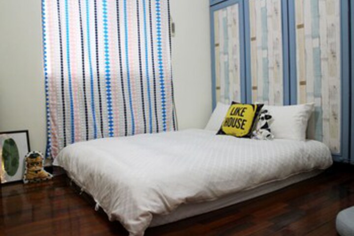Room 15 of 25