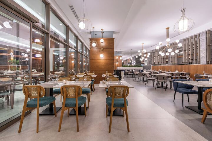 Dining 69 of 137