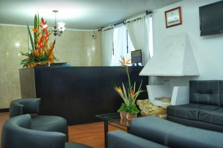 HOTEL CASA LA EMBAJADA