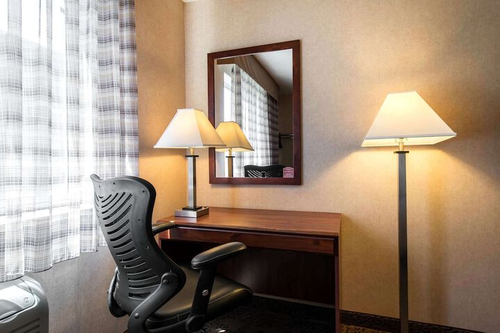 Room 9 of 27
