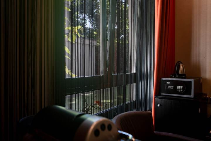 Room 53 of 105