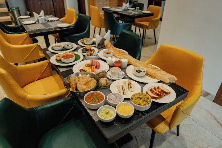 Breakfast/Coffee Service 75 of 87