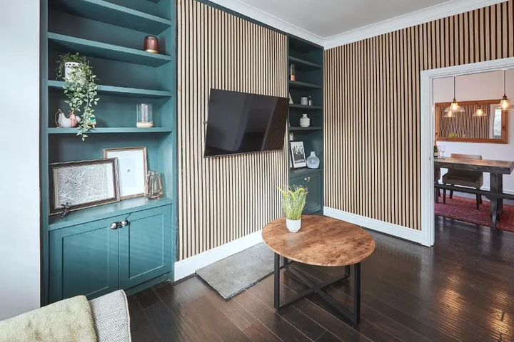 Room 2 of 12
