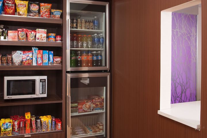 Snack bar