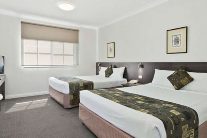 Room 6 of 29